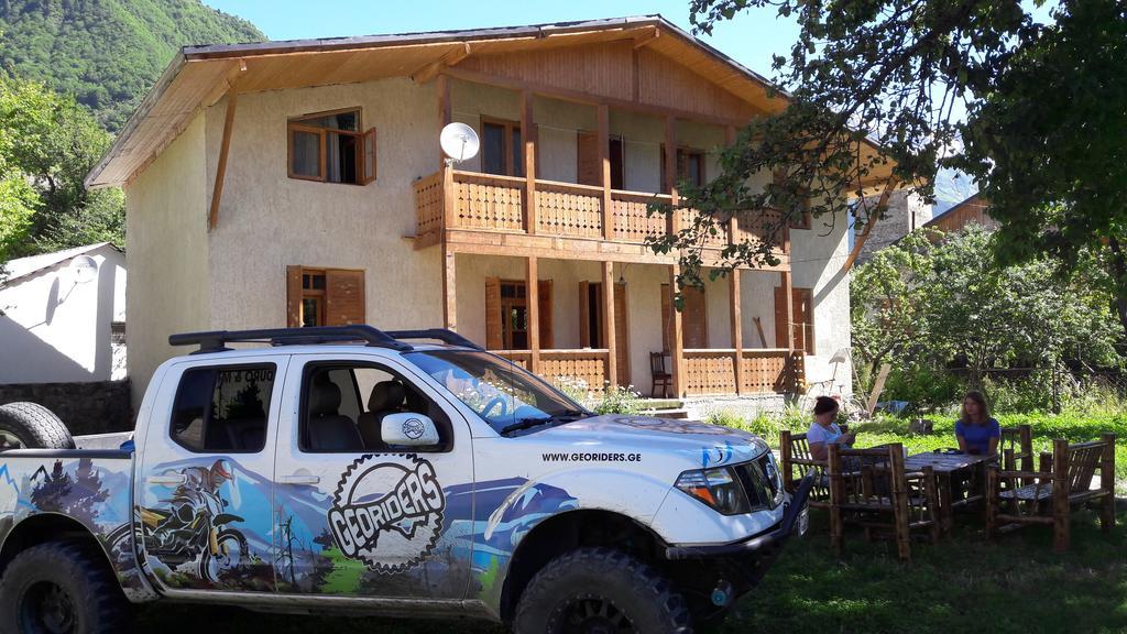 Guesthouse Edelweiss Mestia Zewnętrze zdjęcie